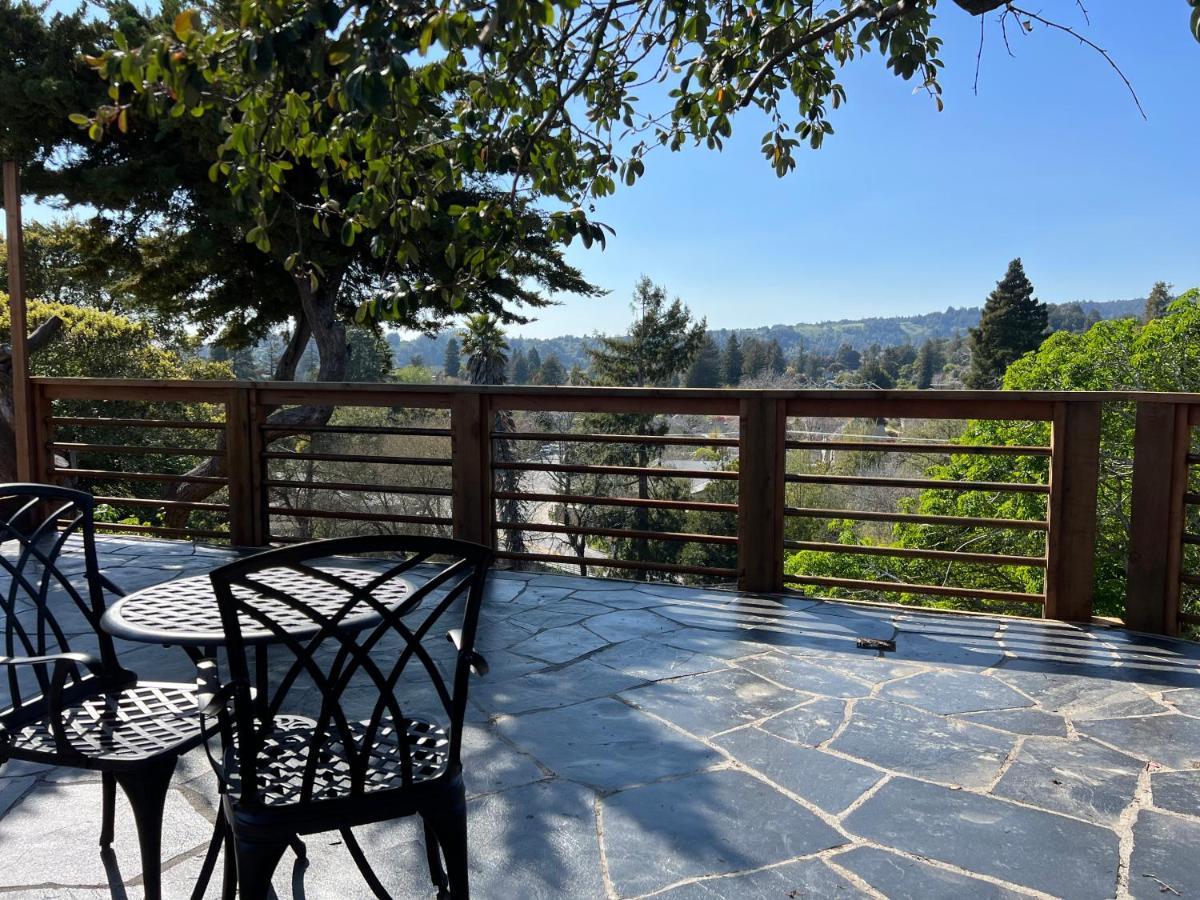 The Midtown Cottage- W/ Private Entrance And Views سانتا كروز، كاليفورنيا المظهر الخارجي الصورة